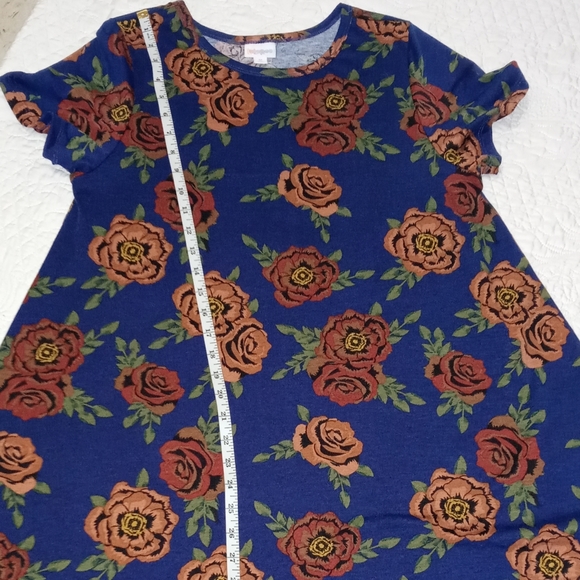 LULAROE T-SHIRT DRESS SHORT SLEEVE NAVY/FLOWERS - Picture 8 of 12